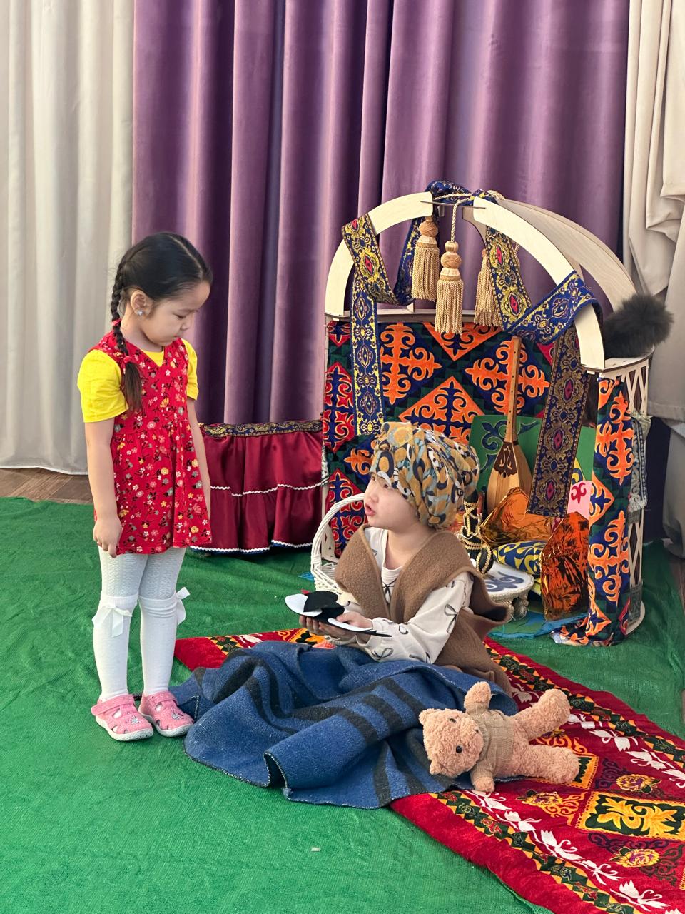 Тақырыбы: "Ғажайыптар әлемі"