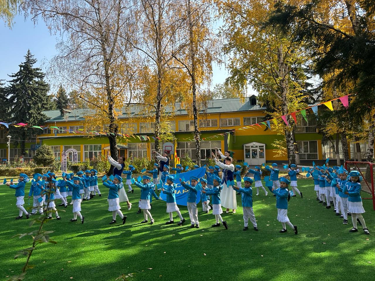 Флэшмоб: "Жасай бер, Қазақстан!"